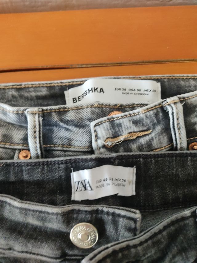 Pantalones chicas vaqueros grises Bershka y Zara