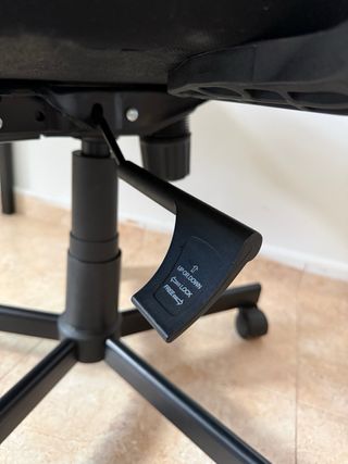 Silla de oficina ergonómica, negra