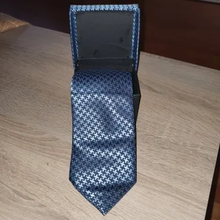 Corbata Andrea Sorando con estuche