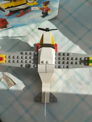 Lego City 60250 Avión Postal