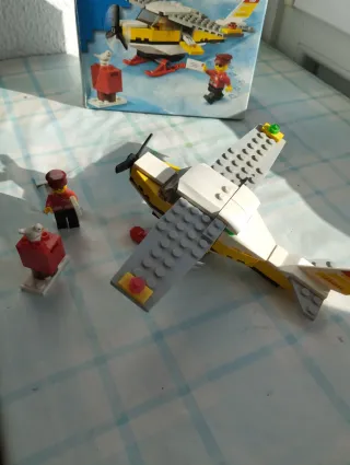 Lego City 60250 Avión Postal