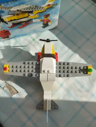 Lego City 60250 Avión Postal