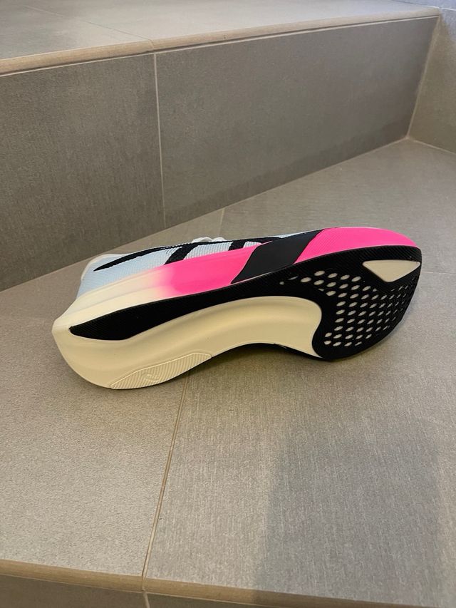 Asics Metaspeed como nuevas. usadas dos veces solo