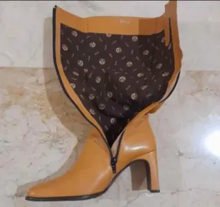 Botas altas de Piel DANSI Talla 39