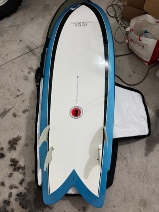 Tabla Surf Quad Hynson Black Knight 6.4