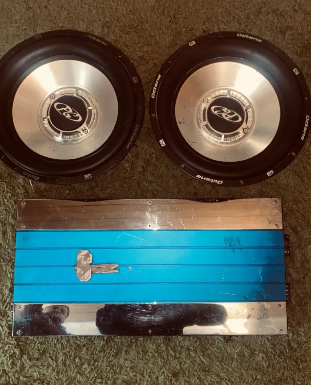 Vendo estos altavoces y Gzana 2300x