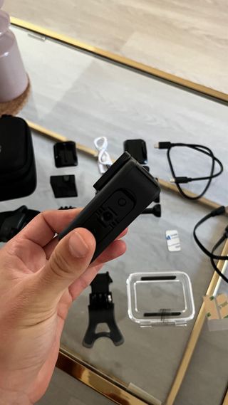 GoPro Hero 13 Black y 4 accesorios