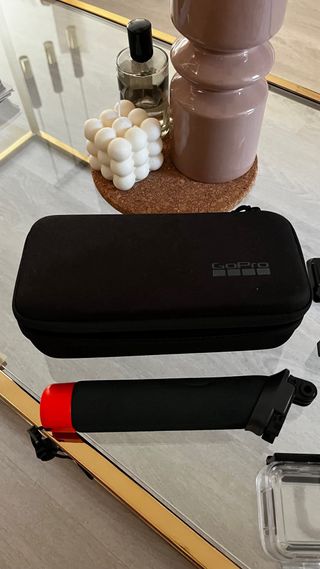 GoPro Hero 13 Black y 4 accesorios