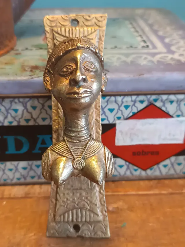 Picaporte bronce figura cabeza africana