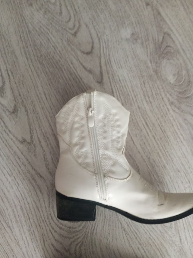 Botas de cowboy blancas