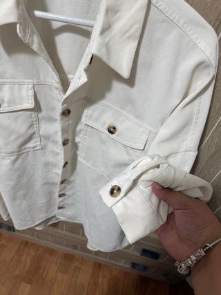 Sobrecamisa Stradivarius Blanca Talla L