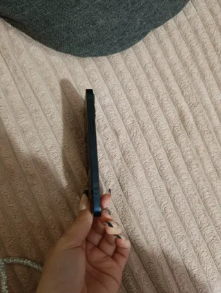 iPhone 12 mini da riparare