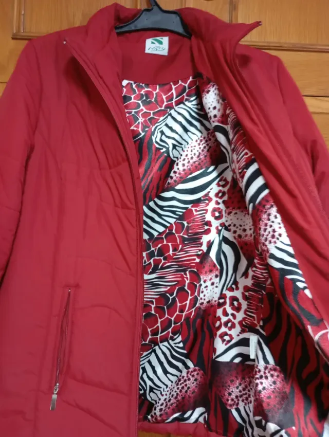 Chaqueta acolchada roja