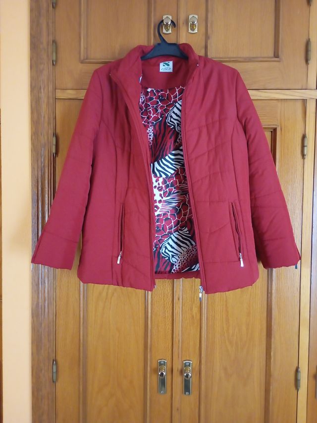 Chaqueta acolchada roja