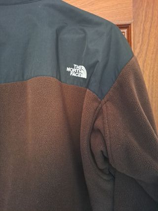 Forro polar The North Face negro y marrón
