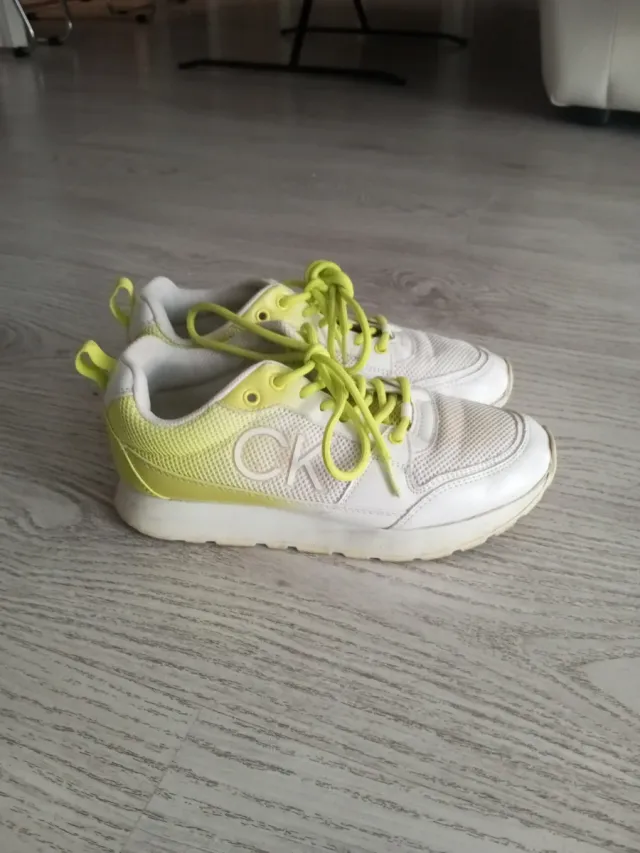 Zapatillas Calvin Klein Blancas y Amarillas