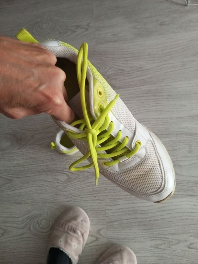 Zapatillas Calvin Klein Blancas y Amarillas