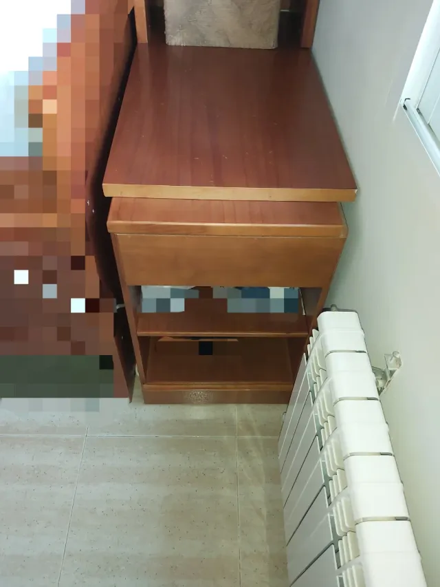 Escritorio madera marrón y verde