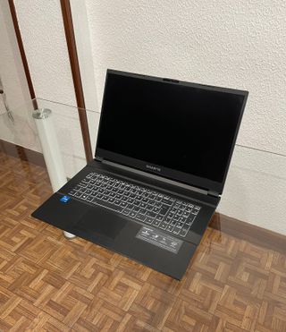 Gigabyte G7 17.3 144Hz Portátil Gaming