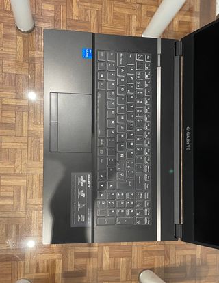 Gigabyte G7 17.3 144Hz Portátil Gaming