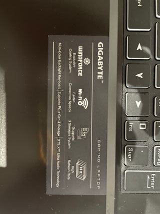 Gigabyte G7 17.3 144Hz Portátil Gaming