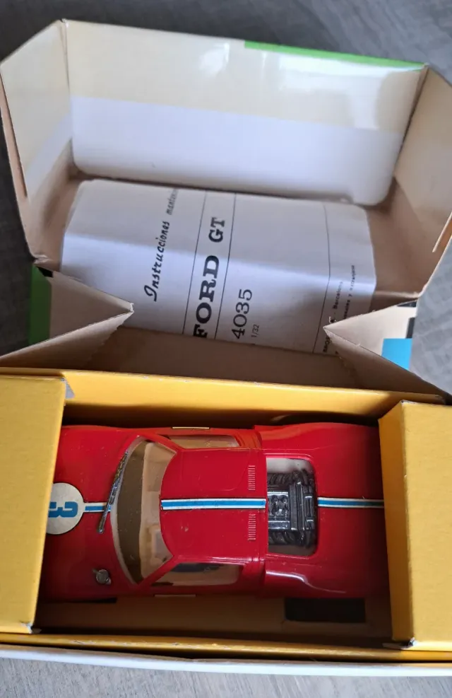 Coche Scalextric Ford GT 40 Rojo