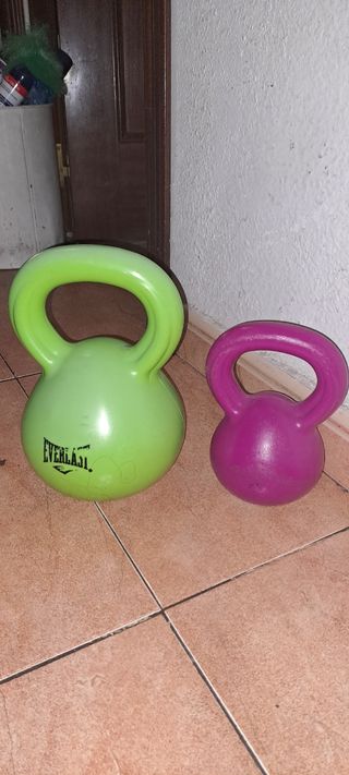 KETTLEBELLS 2 PESAS RUSAS DE 3KG Y 8KG