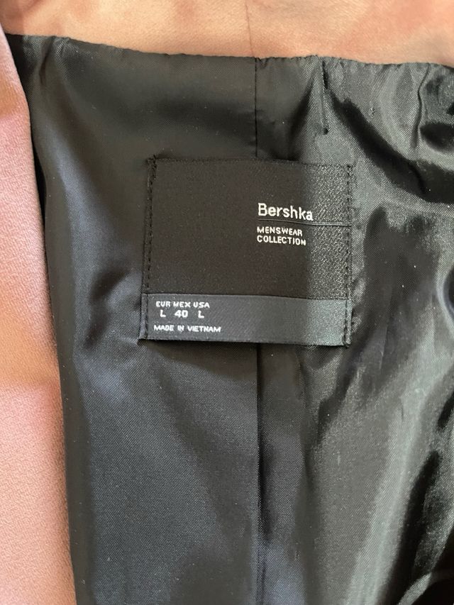 Americana Bershka rosa terciopelo