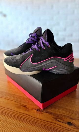 Nike LeBron 22 Tunnel Vision