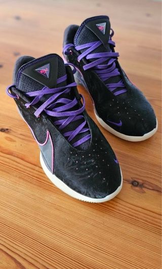 Nike LeBron 22 Tunnel Vision