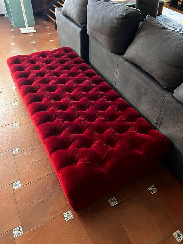 Diván Capitoné Terciopelo Rojo