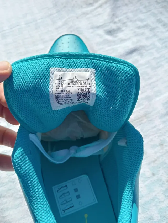 Nike Jordan Blancas y Turquesa