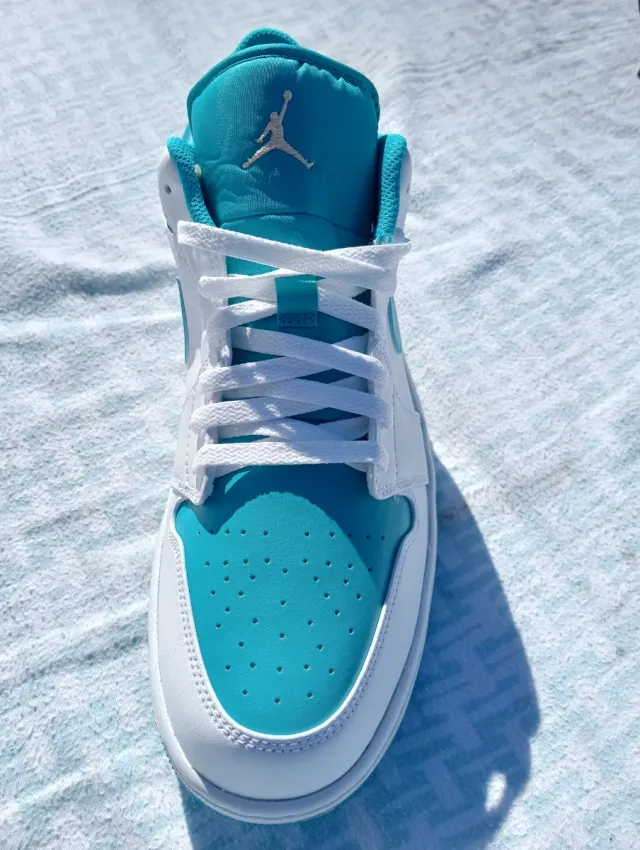 Nike Jordan Blancas y Turquesa