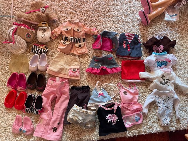Abiti e Accessori per Bambola Nancy
