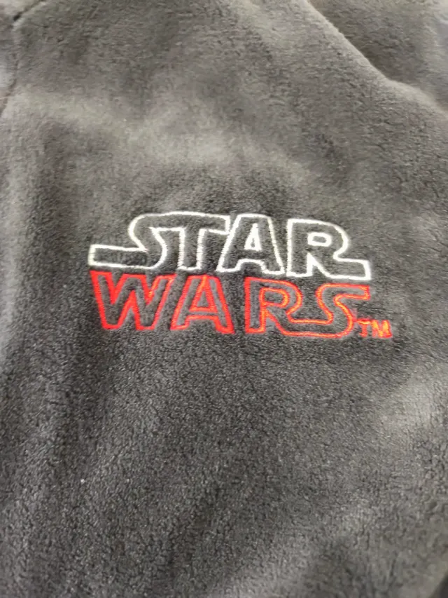 Bata Star Wars Talla S-M con Capucha