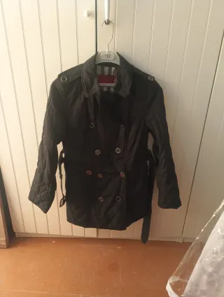 Gabardina Burberry Negra Mujer