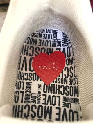 REGALO Bolso Love Moschino lunares