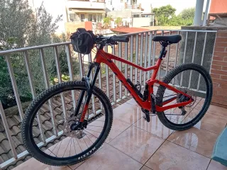 Bicicleta Montaña Scott Roja