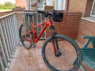 Bicicleta Montaña Scott Roja