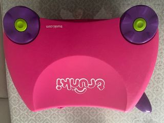 Maleta infantil Trunki rosa y morada.