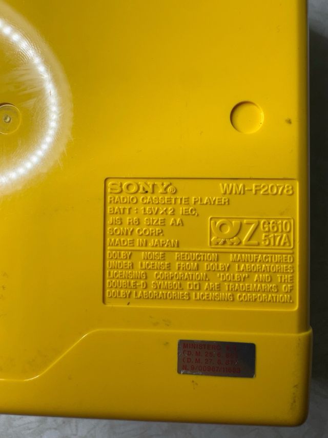 Walkman Sony FM/AM Sports Amarillo WM - f2078

