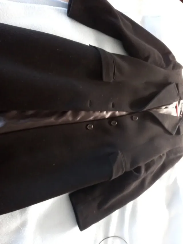 Abrigo de paño negro elegante. Talla 44/L