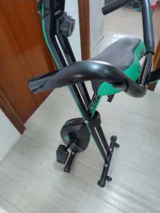 Bicicleta Estática Plegable FIT marca Cecotec