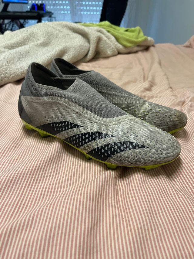 Adidas Predator sin cordones Talla 44
