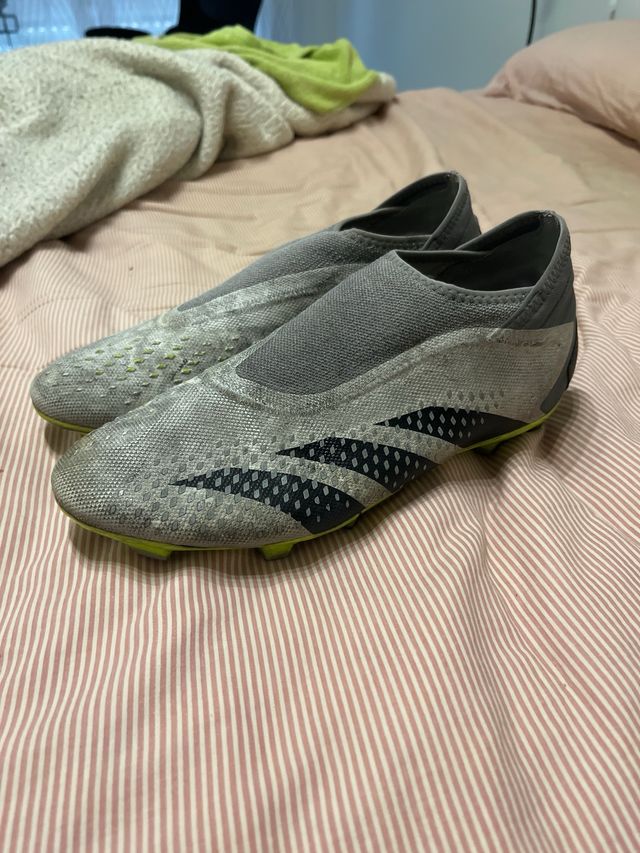 Adidas Predator sin cordones Talla 44