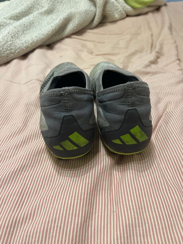 Adidas Predator sin cordones Talla 44