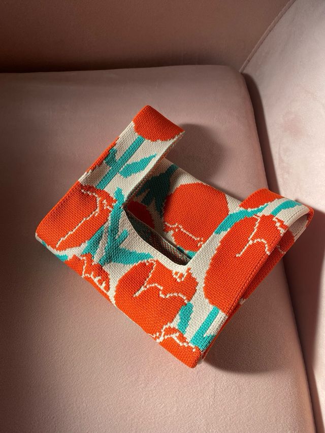 Bolso de mano nuevo estampado tulipanes