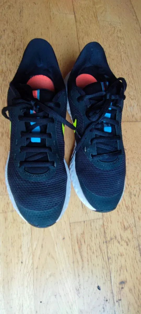Zapatillas Nike  Revolution 5