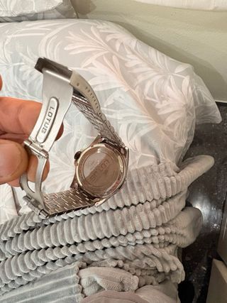 Reloj Lotus Verde y Plateado