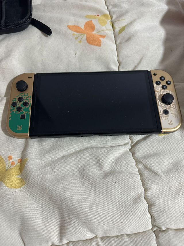 Nintendo Switch OLED Edición Limitada Zelda TOTK